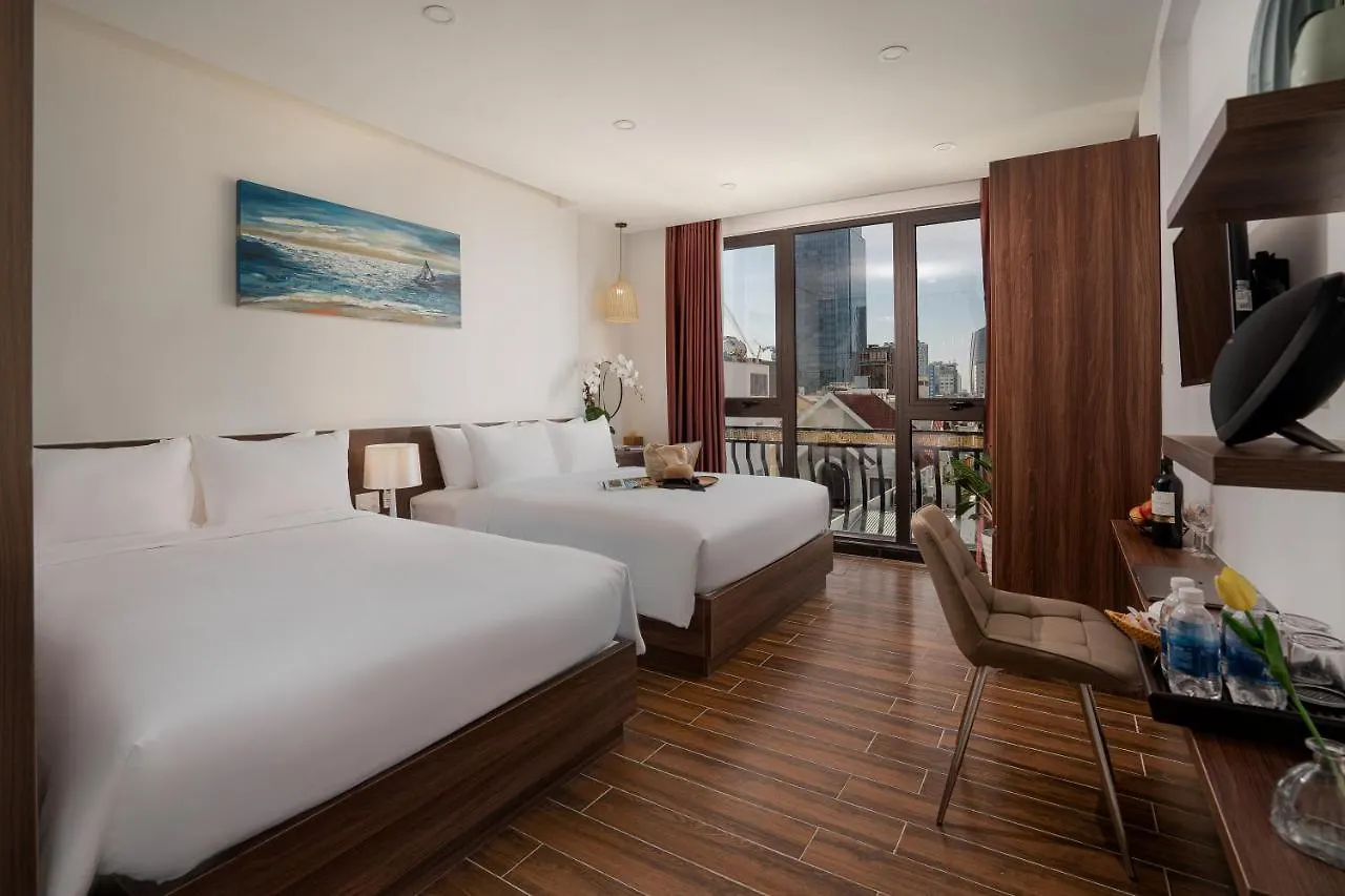Dragon View Riverfront Hotel Da Nang